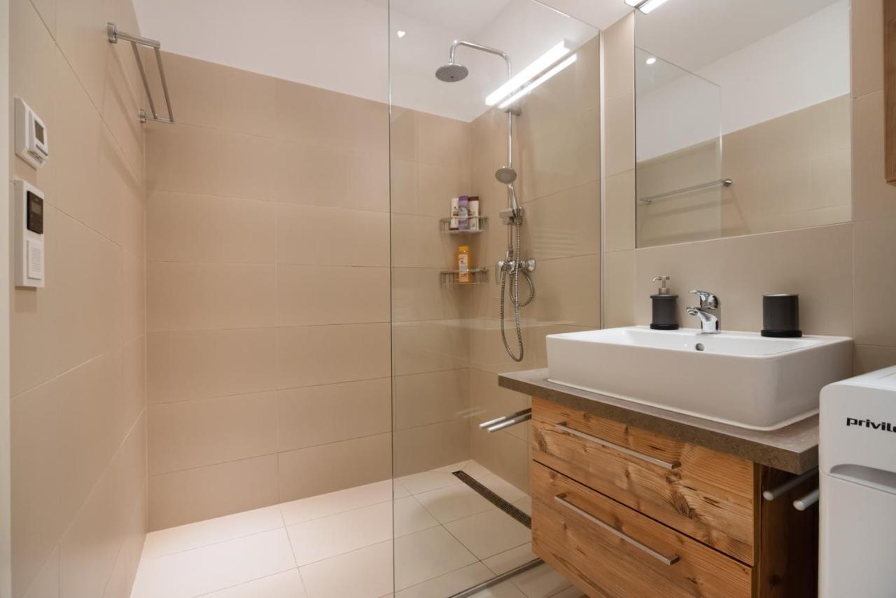 Absolute Ruhelage Im Zentrum Mit Parkplatz Apartment เวียนนา ภายนอก รูปภาพ